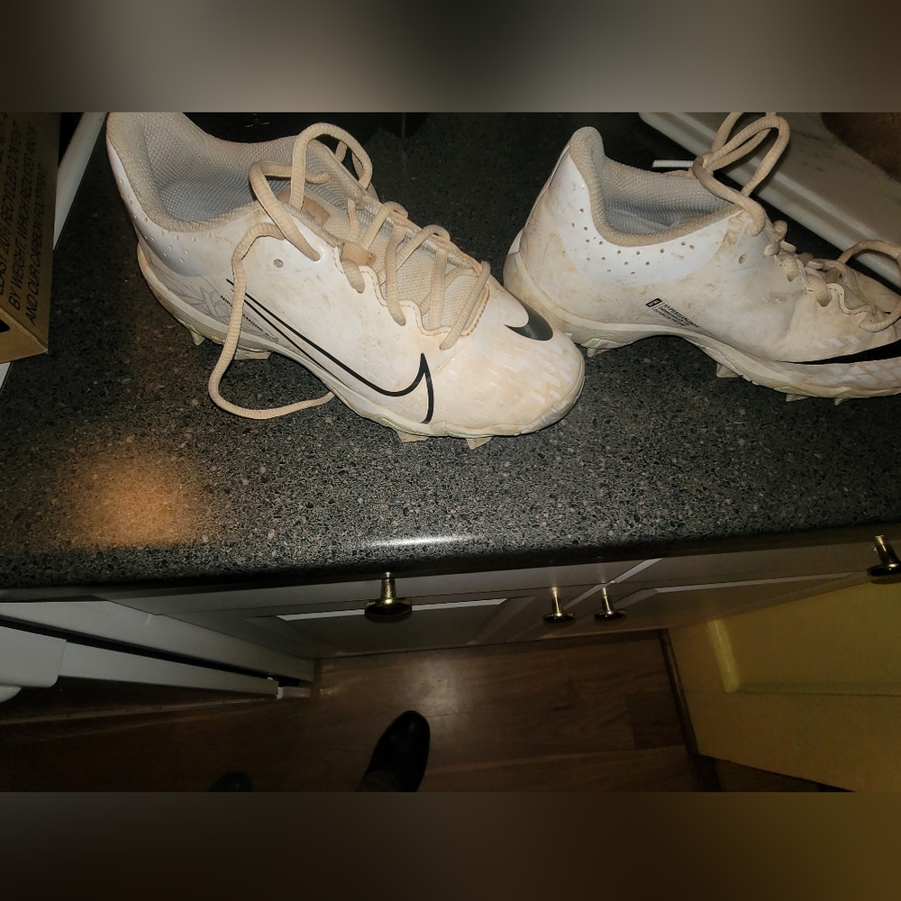 Girls softball cleats